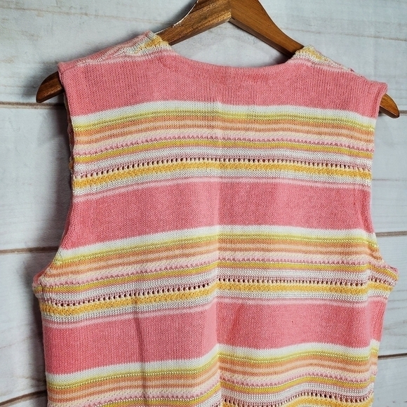 Susan Bristol Vintage 90s Pink Yellow Knit Floral Embroidered Sweater Vest Large - Picture 8 of 10